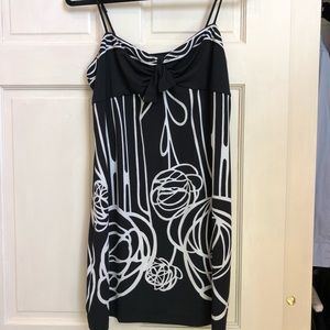 BCBG MAXAZRIA petites size L black / white dress